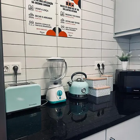 Vandrerhjem Alianca Cafe & *