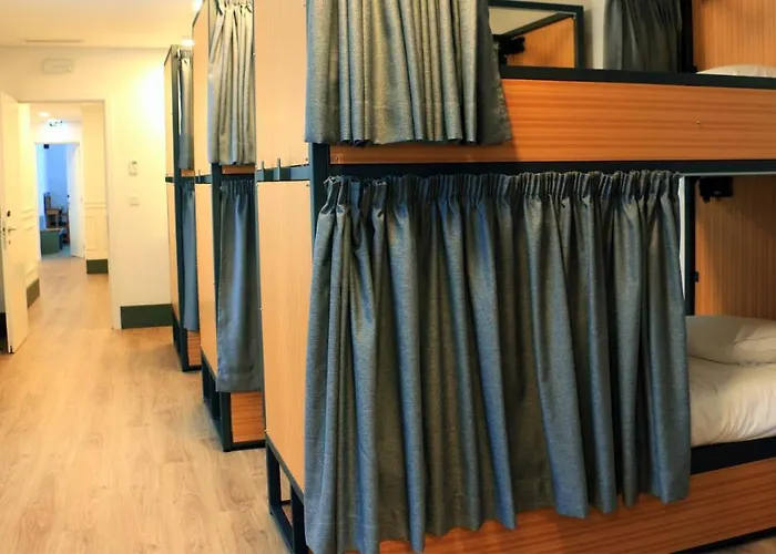 Alianca Cafe & Hostel Angra do Heroísmo