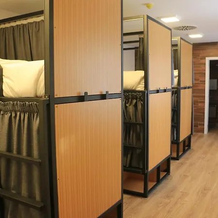 Hostel Alianca Cafe & *