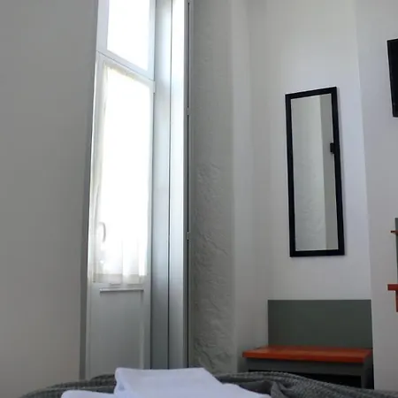 Hostel Alianca Cafe & Angra do Heroismo