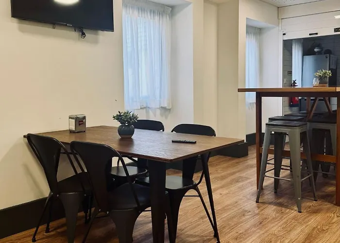 Alianca Cafe & Hostel